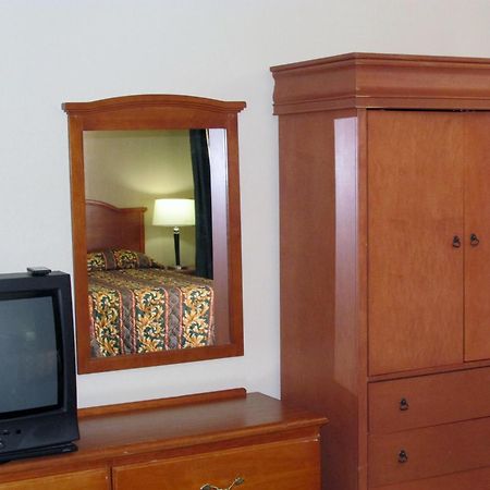 Country Inn Motel Oakdale Habitación foto